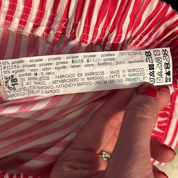 Zara Red and White Stripped Off The Shoulder Crop Top Size Small - Picture 8 of 8